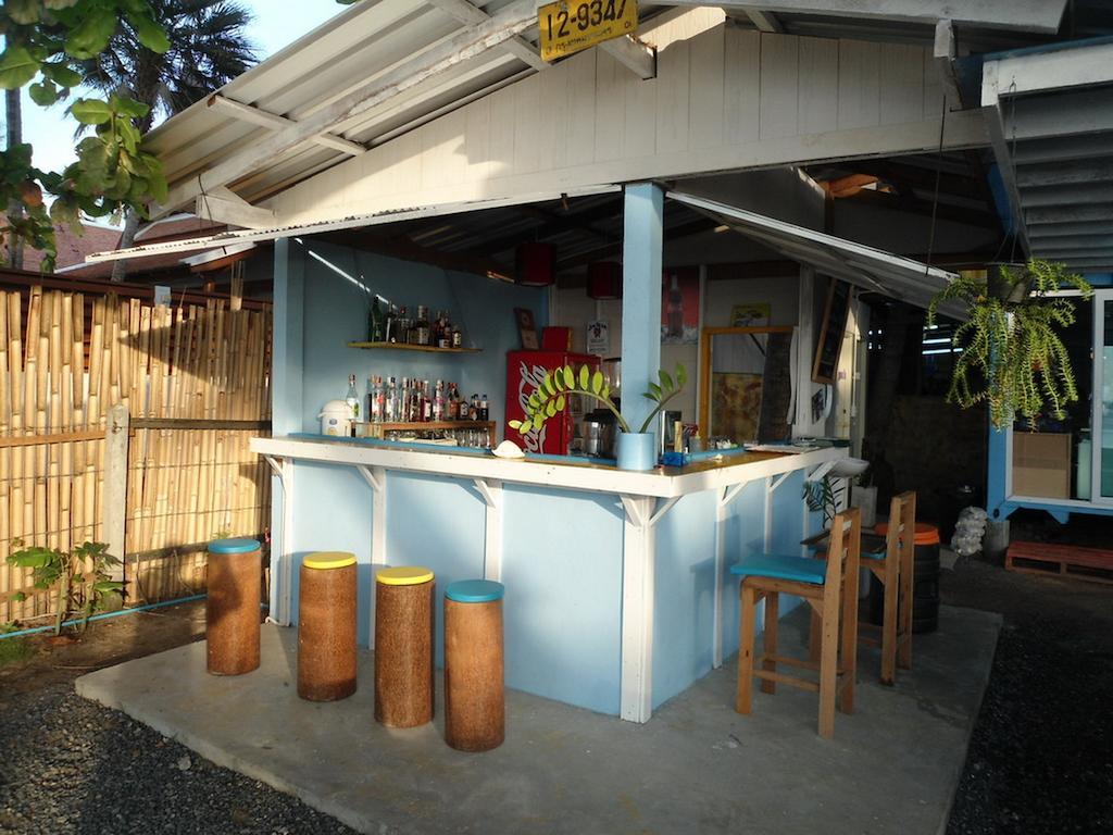 Хостел Think & Retro Cafe Lipa Noi Samui Экстерьер фото