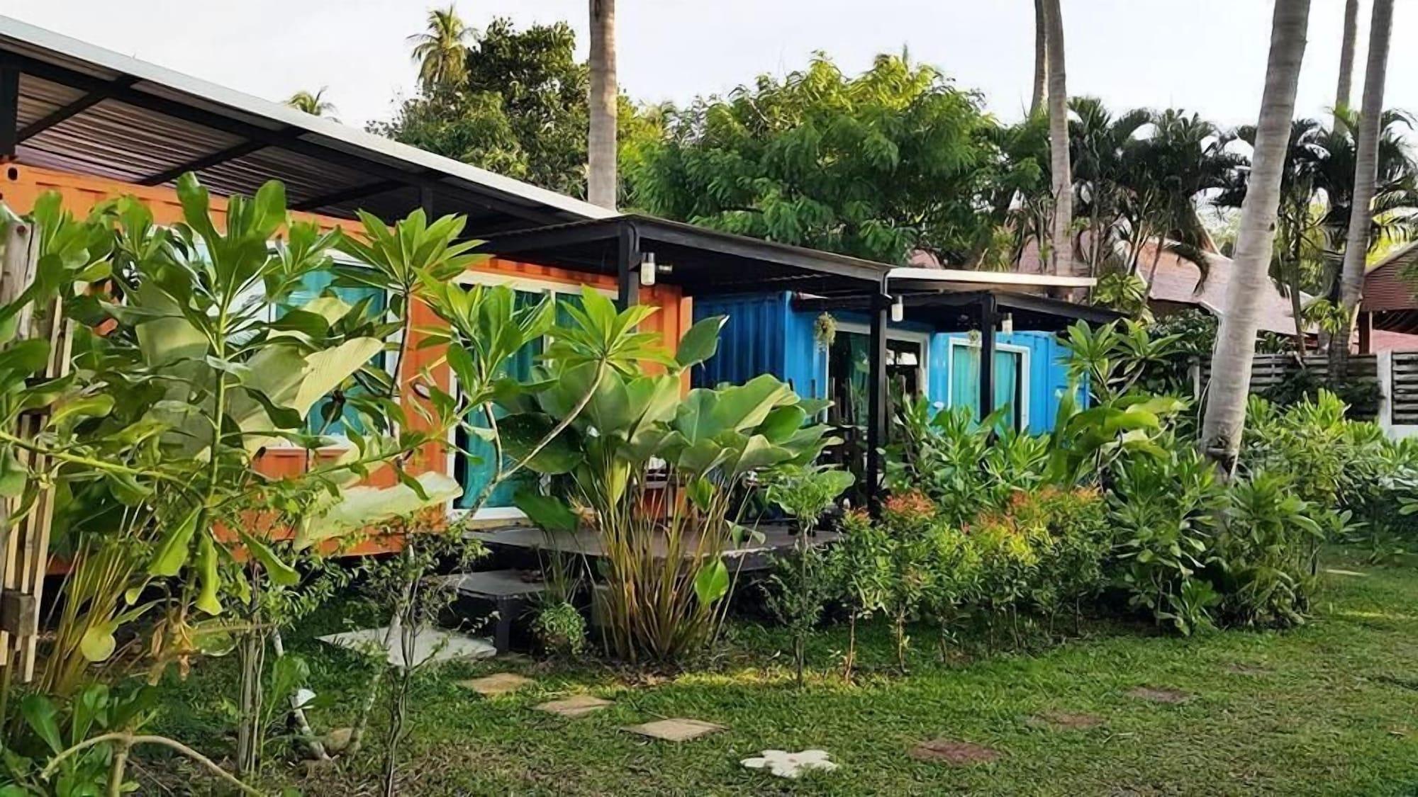 Хостел Think & Retro Cafe Lipa Noi Samui Экстерьер фото